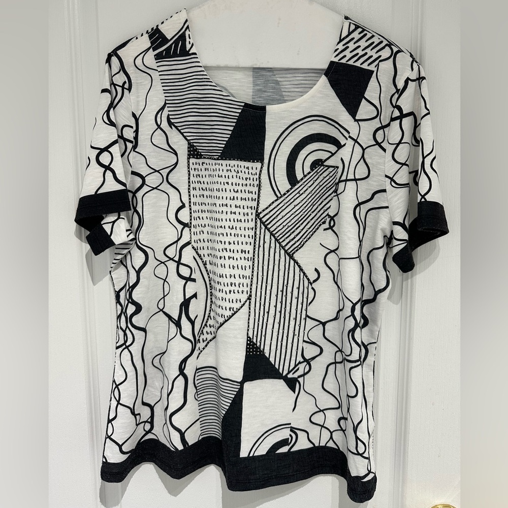 Abstract Black and White Women's Tee